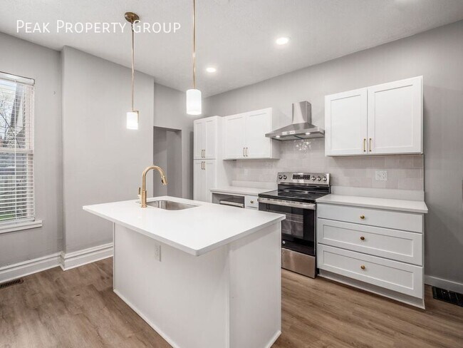 Foto del edificio - 1248 S Washington Ave