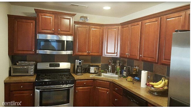 Building Photo - 2 br, 2.5 bath Condo - 1630 Welsh Road B16