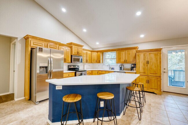 Building Photo - 9 N Cerney Ln