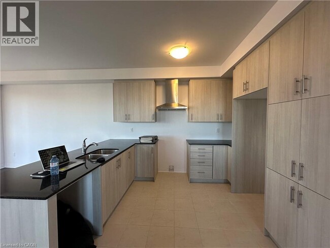 Photo du bâtiment - 1 WORTH St