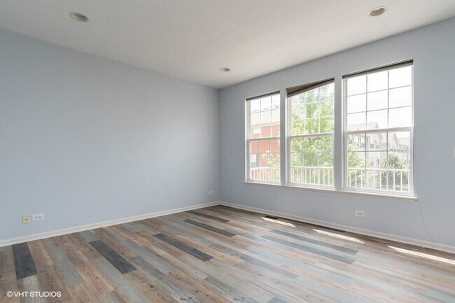 Building Photo - 816 Brodhead Dr