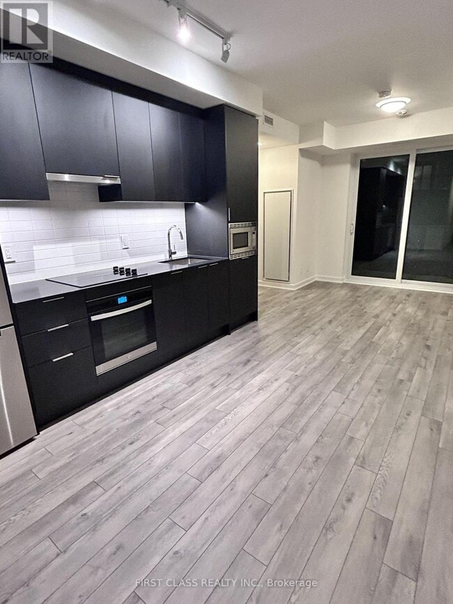 Building Photo - 3071 Trafalgar Rd