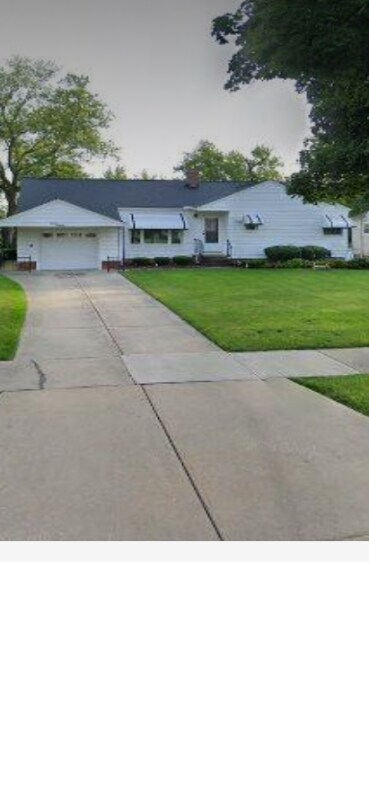 Primary Photo - 1418 Beaconfield Rd
