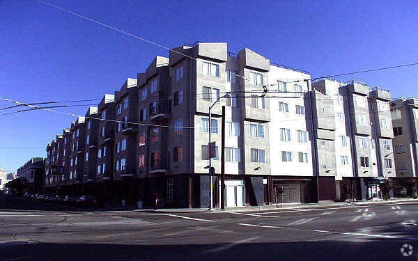 Building Photo - 388 Townsend St