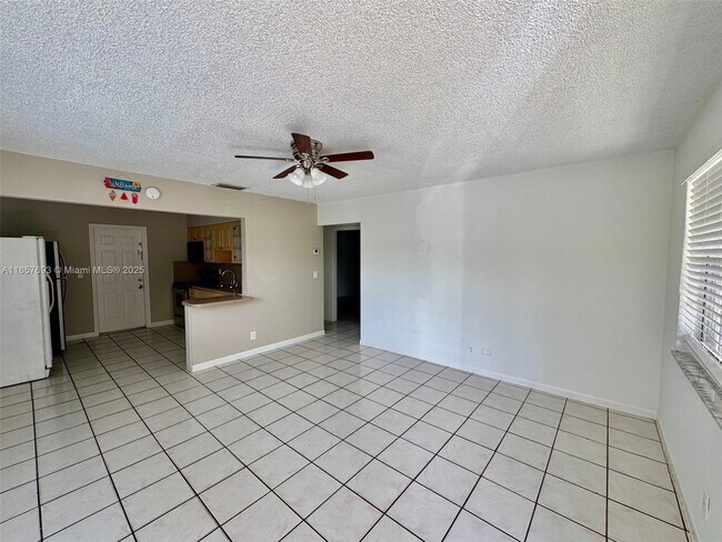 Foto del edificio - 718 SW 7th St