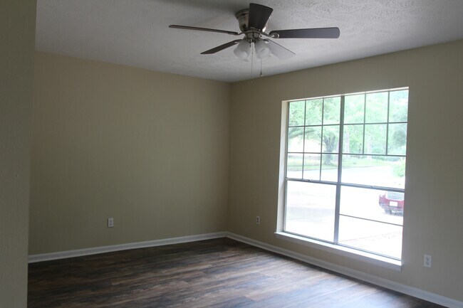 Foto del edificio - 2523 Beachview Dr