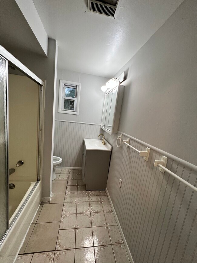 Foto del edificio - 330 N Sumner Ave