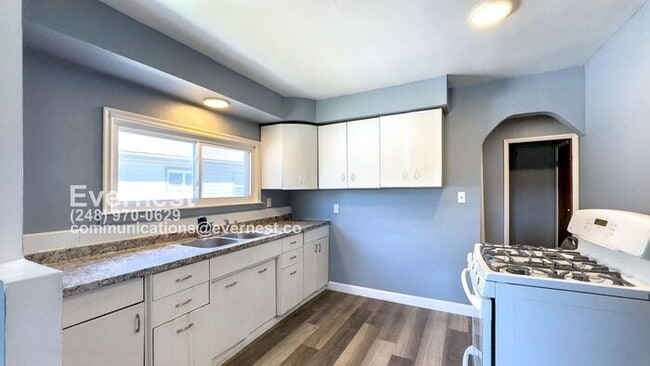 Building Photo - 2-Bedroom, 1-Bath Home in a Convenient Loc...
