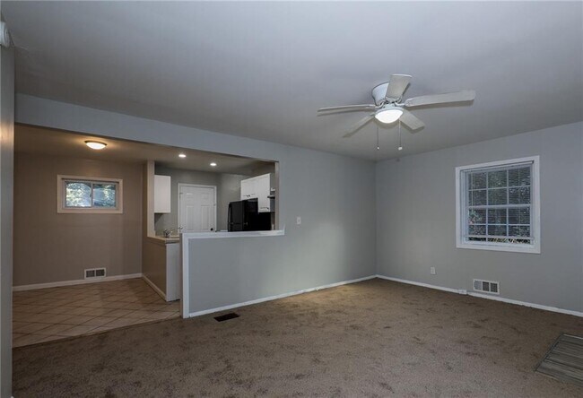 Foto del edificio - 3539 Tulip Dr