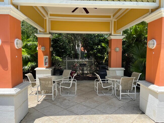 Foto del edificio - 4207 S Dale Mabry Hwy