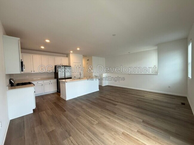 Foto del edificio - 249 Kingsport Dr