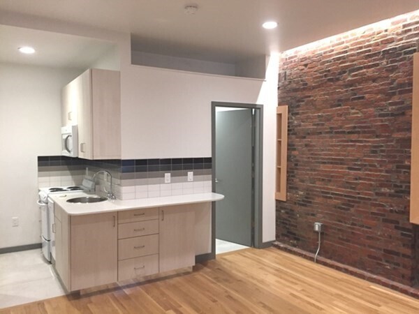 Foto del edificio - 142 Bowdoin St