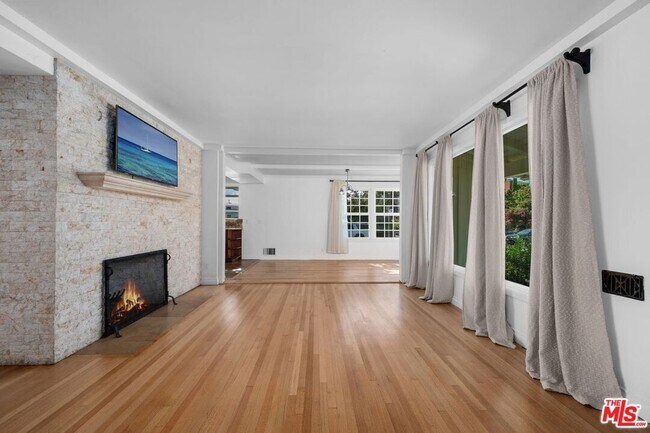 Foto del edificio - 6322 W 78th Pl