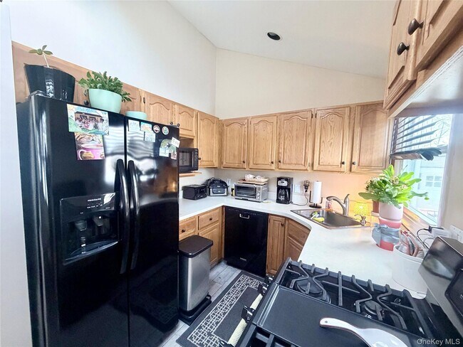 Building Photo - 87 Indian Head Rd