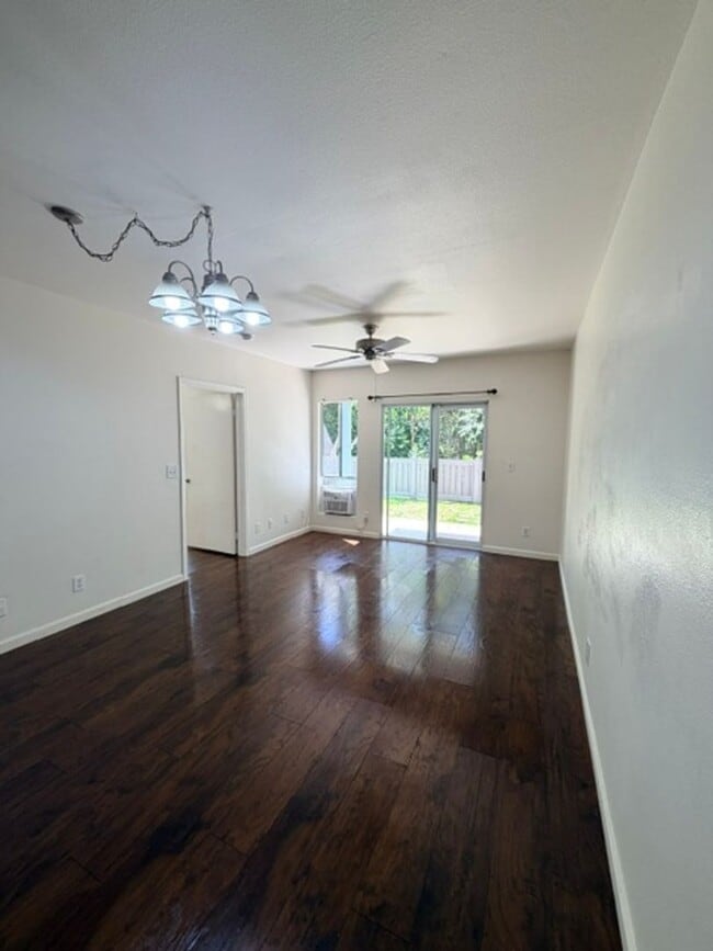 Photo - Streamside at Launani Valley 3 bedroom/2 bath with 2 parking Apartment
