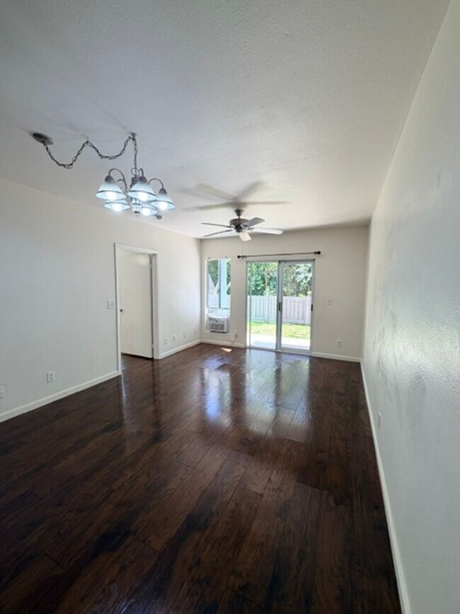 Foto del edificio - Streamside at Launani Valley 3 bedroom/2 bath with 2 parking