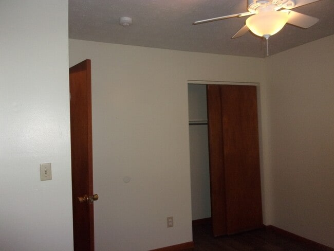 Building Photo - 1250 Overbrook Dr