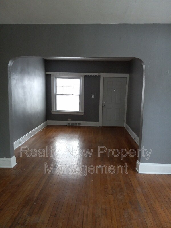 Foto del edificio - 3348 W 97th St