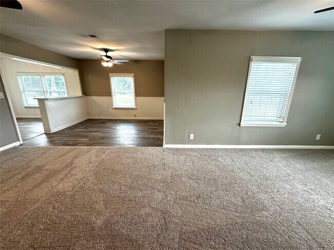 Foto del edificio - 318 Melton St