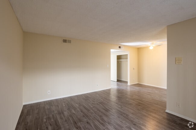 1BR, 1BA - 646SF Living Room - Irolostar Apartments