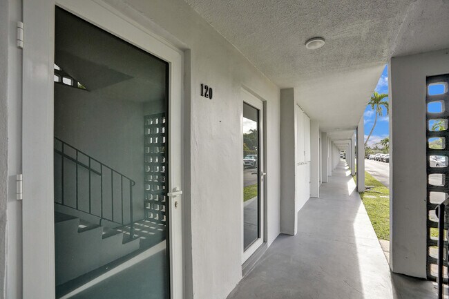 Foto del edificio - 1040 SE 4th Ave