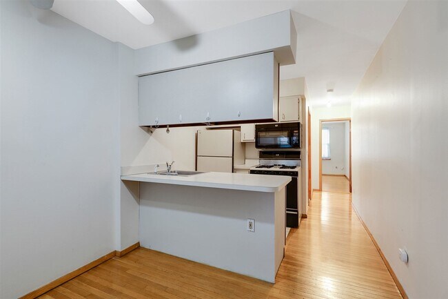 Foto del edificio - 1010 Washington St