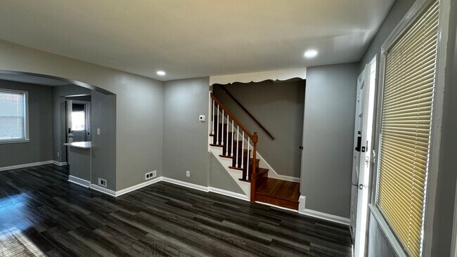 Foto del edificio - 3439 Dunhaven Rd