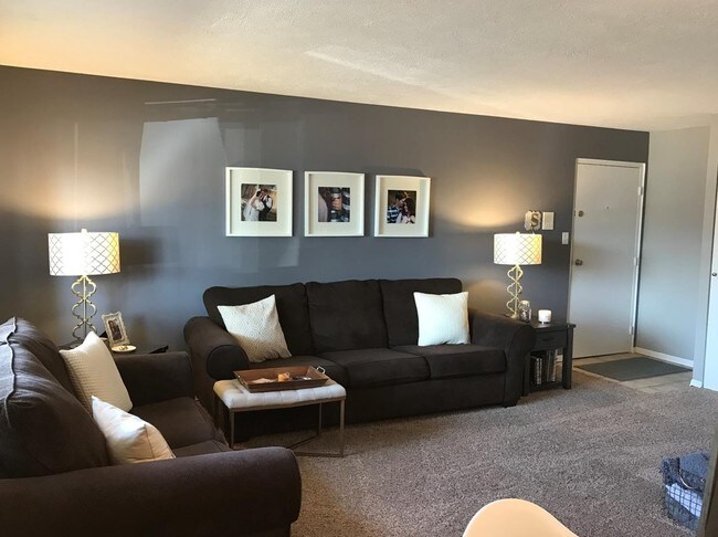 Foto del edificio - 6644 Hearne Rd