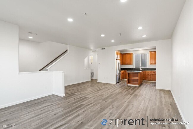 Foto del edificio - 3 br, 3.5 bath Townhome - 376 Belshaw Driv...