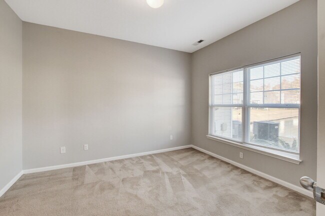 Foto del edificio - 198 Grand Oaks Dr