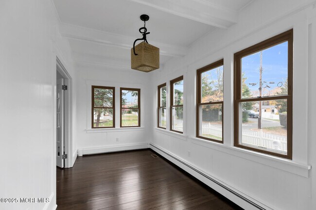 Foto del edificio - 18 Holly St