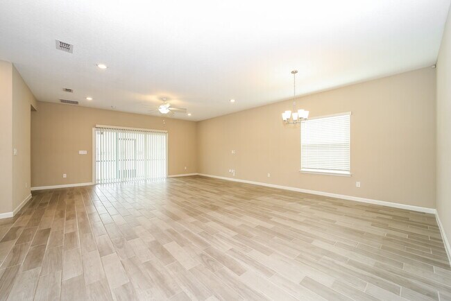 Building Photo - 7985 Thyme Trl