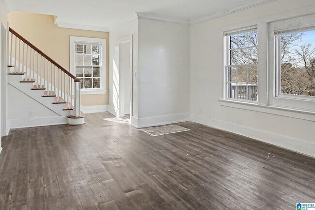 Foto del edificio - 1811 Fairfax Ave