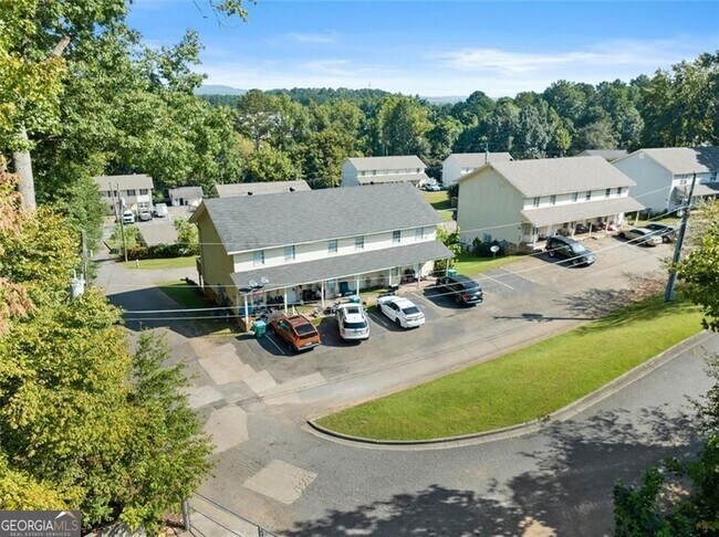 Foto del edificio - 350 Herndon Ln