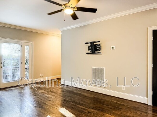 Photo - 706 Bennett St Apartment