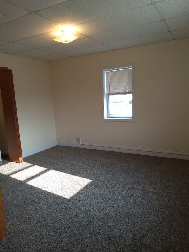 Dormitorio delantero - 502 N Franklin St