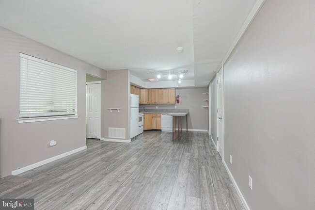 Building Photo - 905 Berwyck Ct