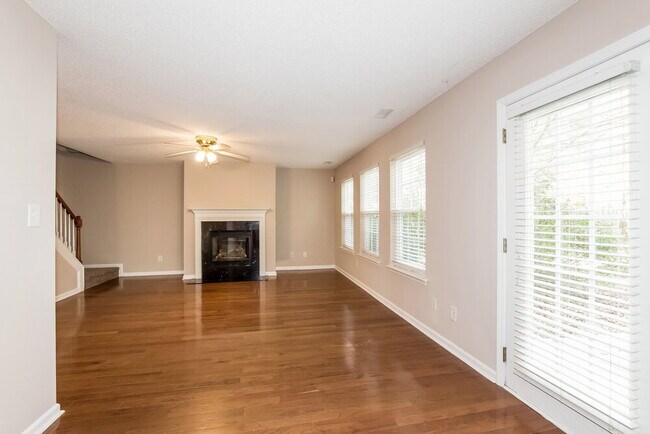 Building Photo - 10625 Haddington Dr