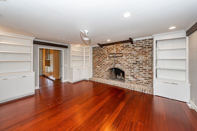 Foto del edificio - 4 Bedroom 2.5 Bath House in Montclair - We...