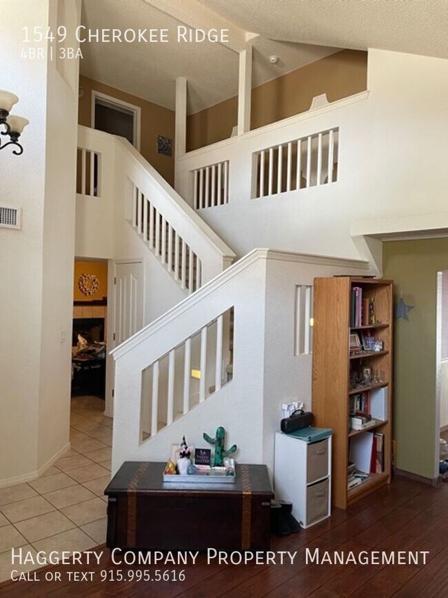 Building Photo - 1549 Cherokee Ridge Dr