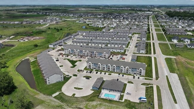  - Prairie Village Commons Apartments and Townhomes