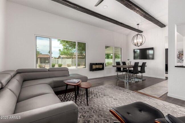 Foto del edificio - 10313 W Brookside Dr