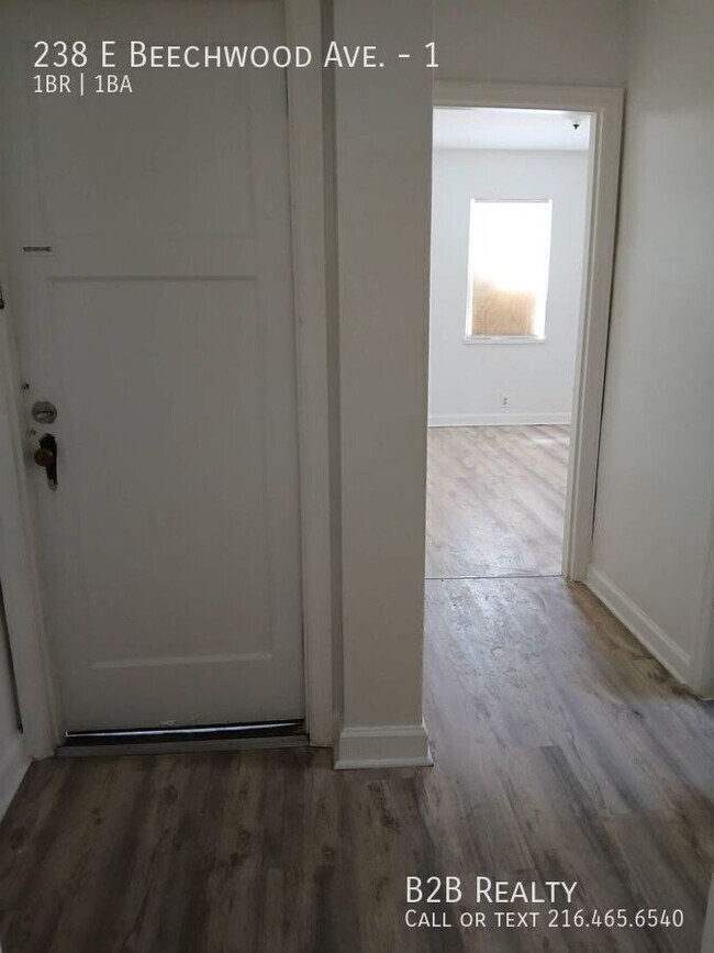 Foto del edificio - 238 E Beechwood Ave