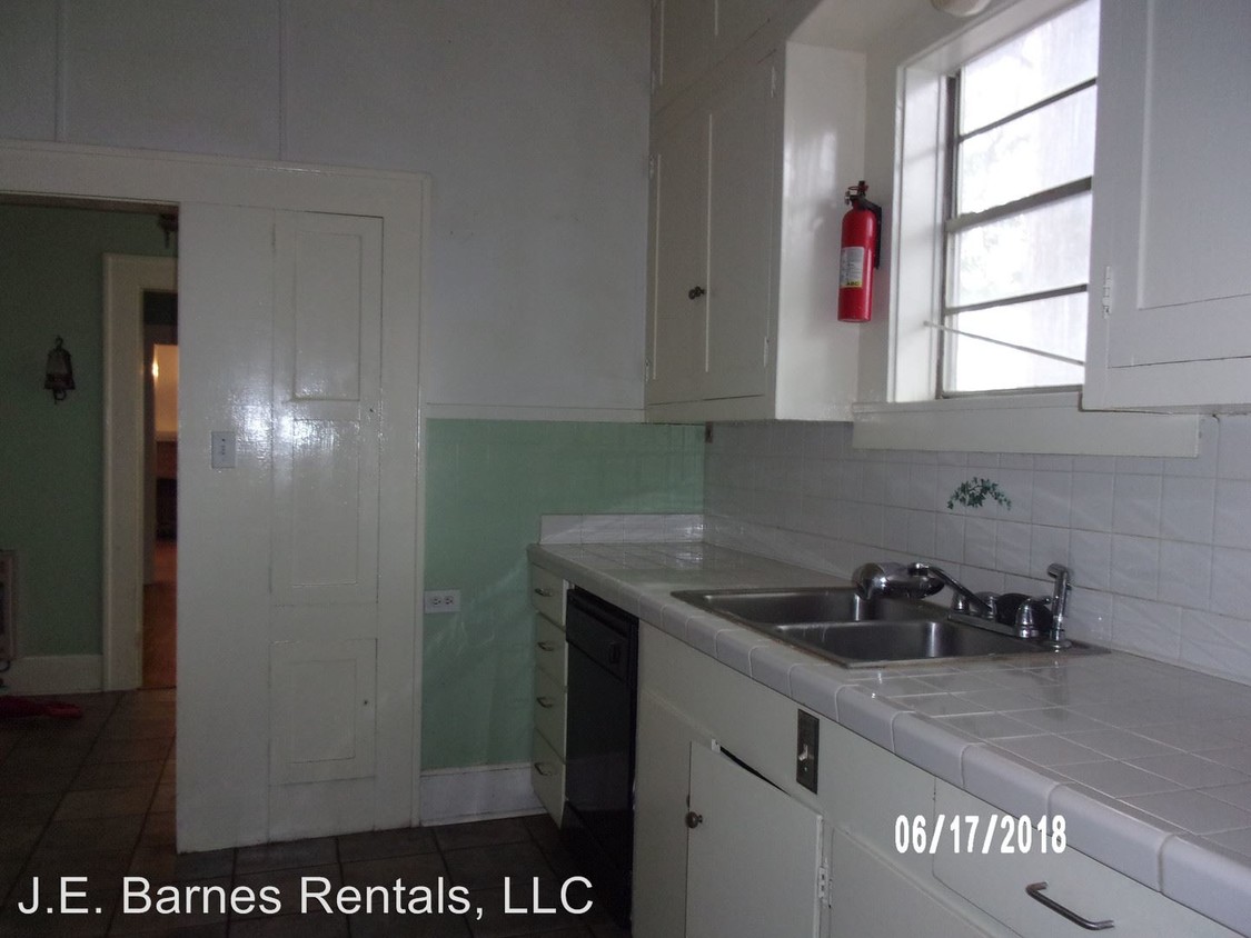 Foto del edificio - 2 br, 1 bath Apartment - 311 S Bonner