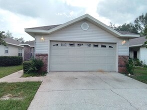 Building Photo - 4847 NW 78th Rd