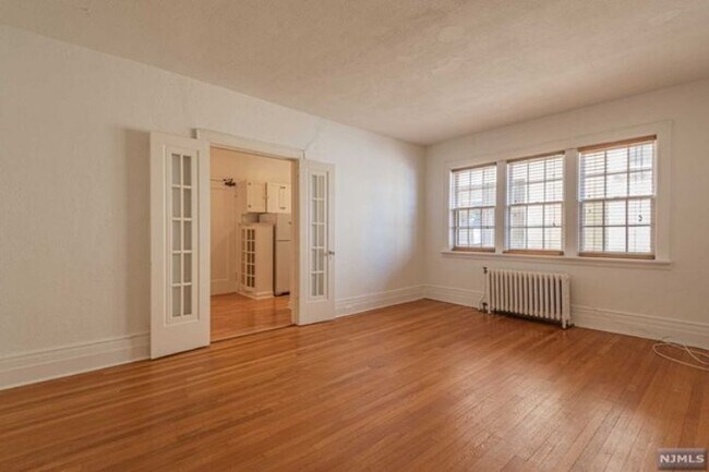 Building Photo - 29 Godwin Ave