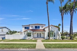 423 S Poinsettia Ave