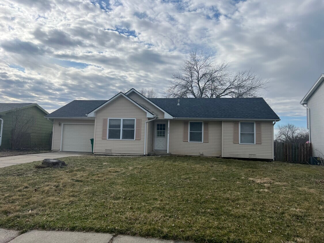 Foto principal - 2214 Avery Ave