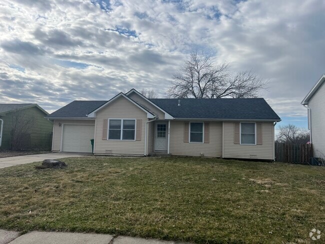 2214 Avery Ave