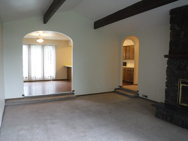 Foto del edificio - Large house in the south hills